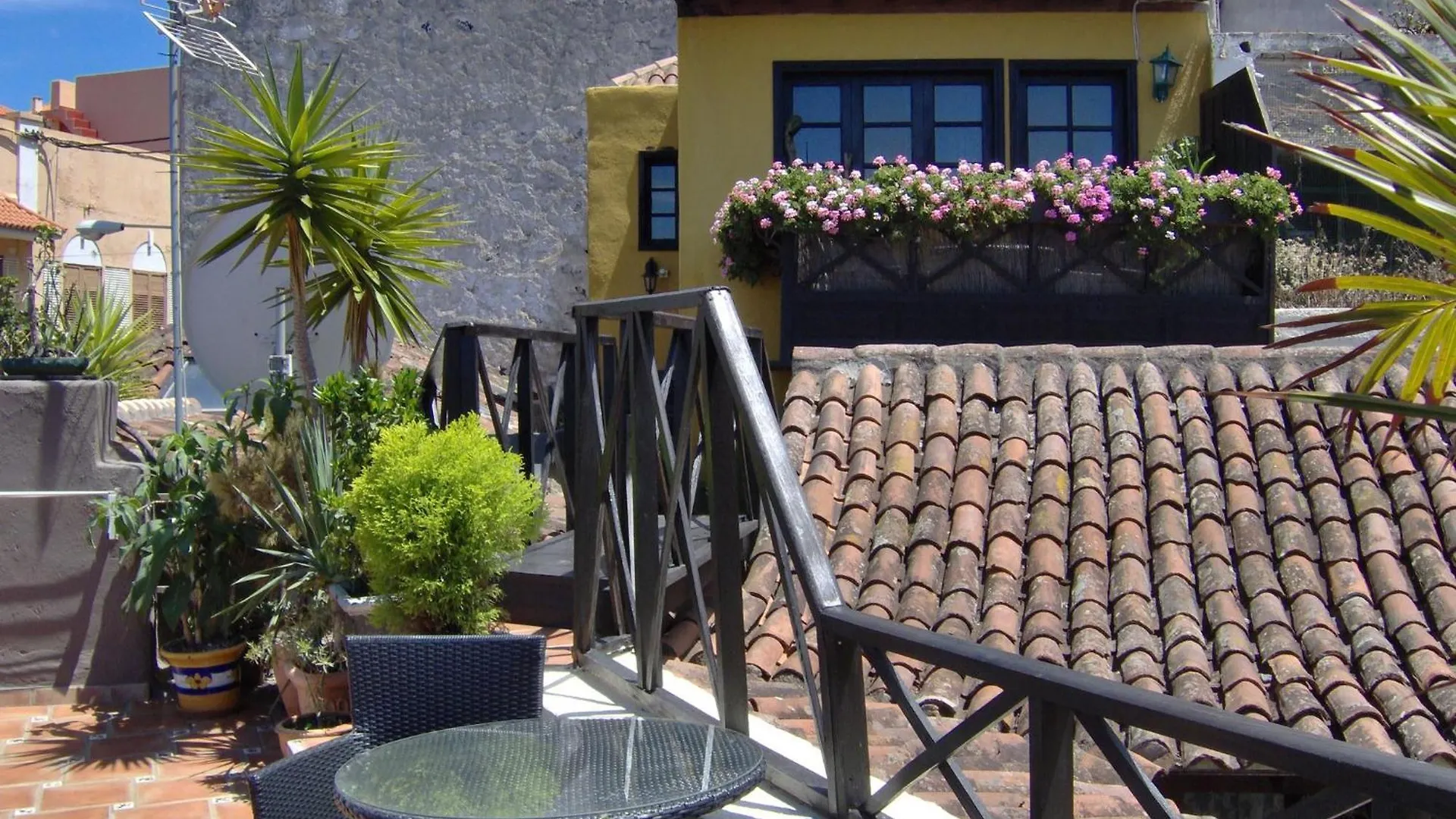 Rustic Holiday Home With Balcony And Sea View Icod De Los Vinos Apartment